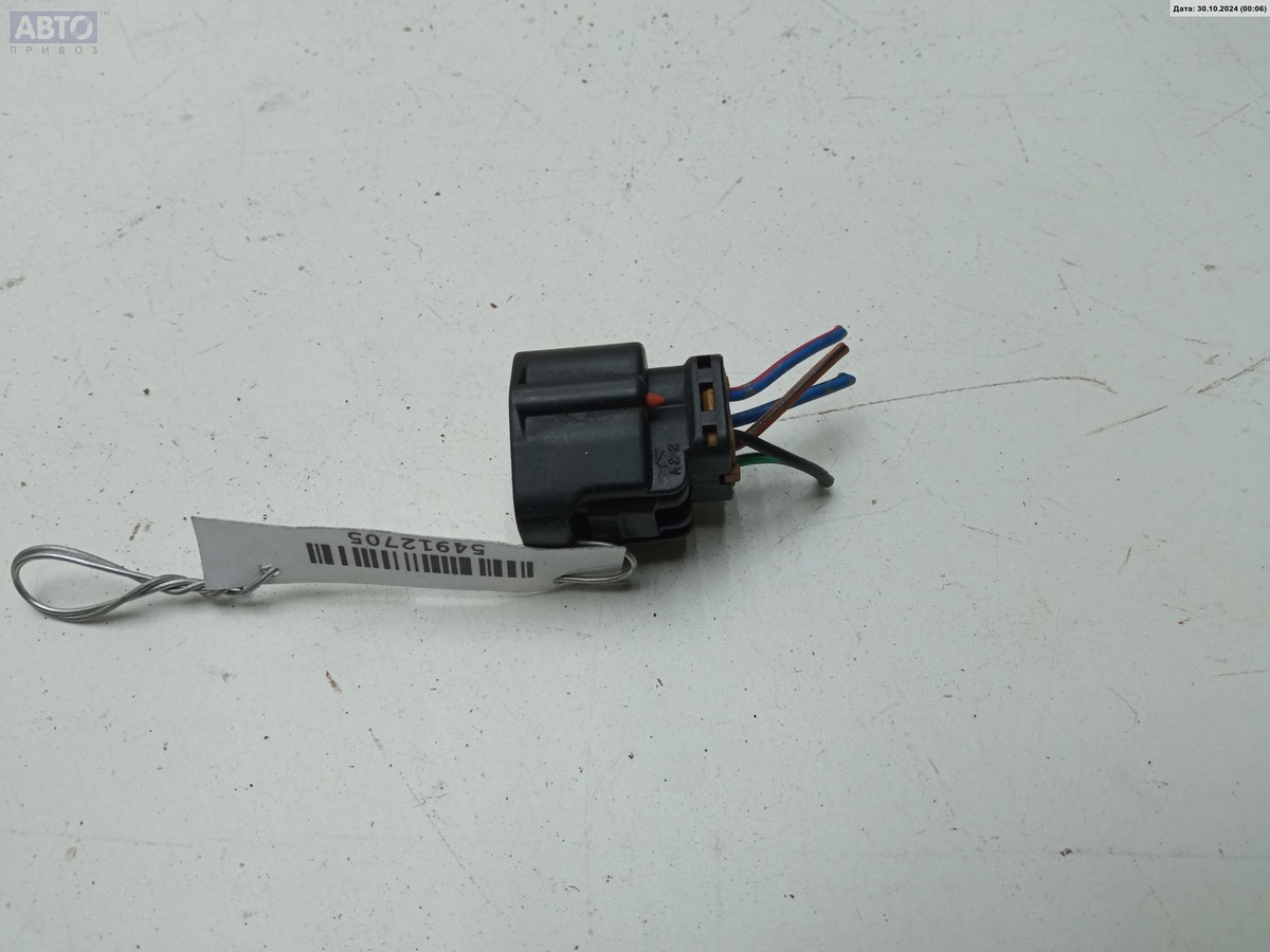 Разъем AUX / USB к Mitsubishi Pajero 2006