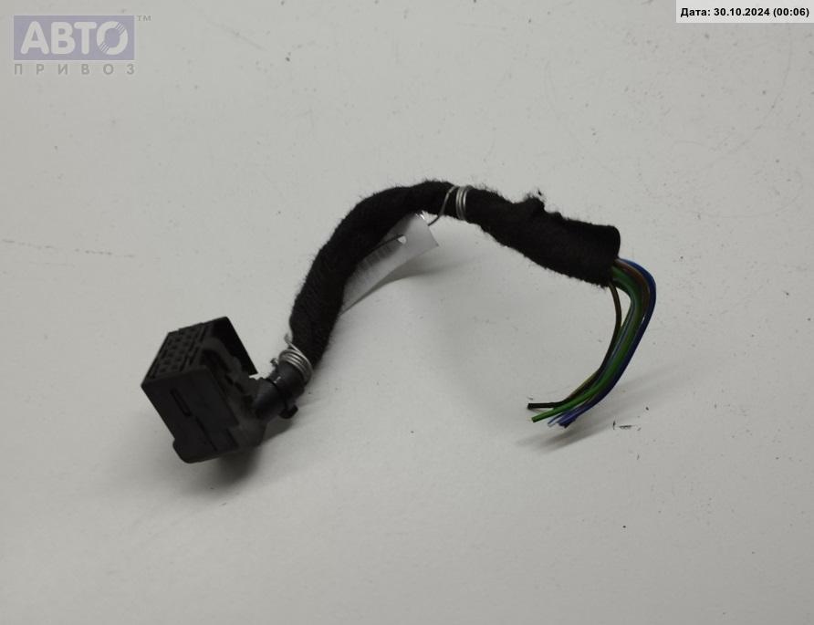 Разъем AUX / USB к Audi A6 1998