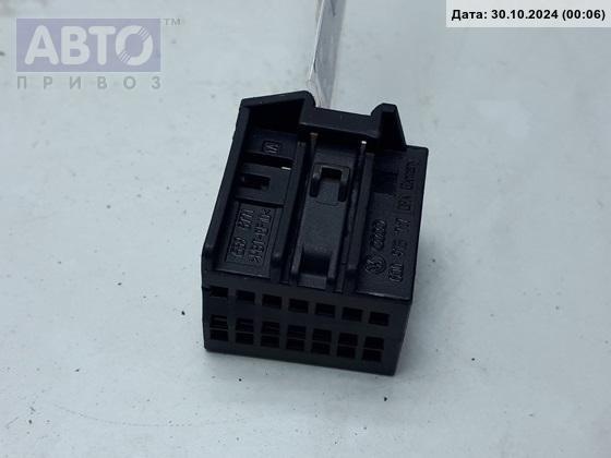 Разъем AUX / USB к Porsche Cayenne 2003