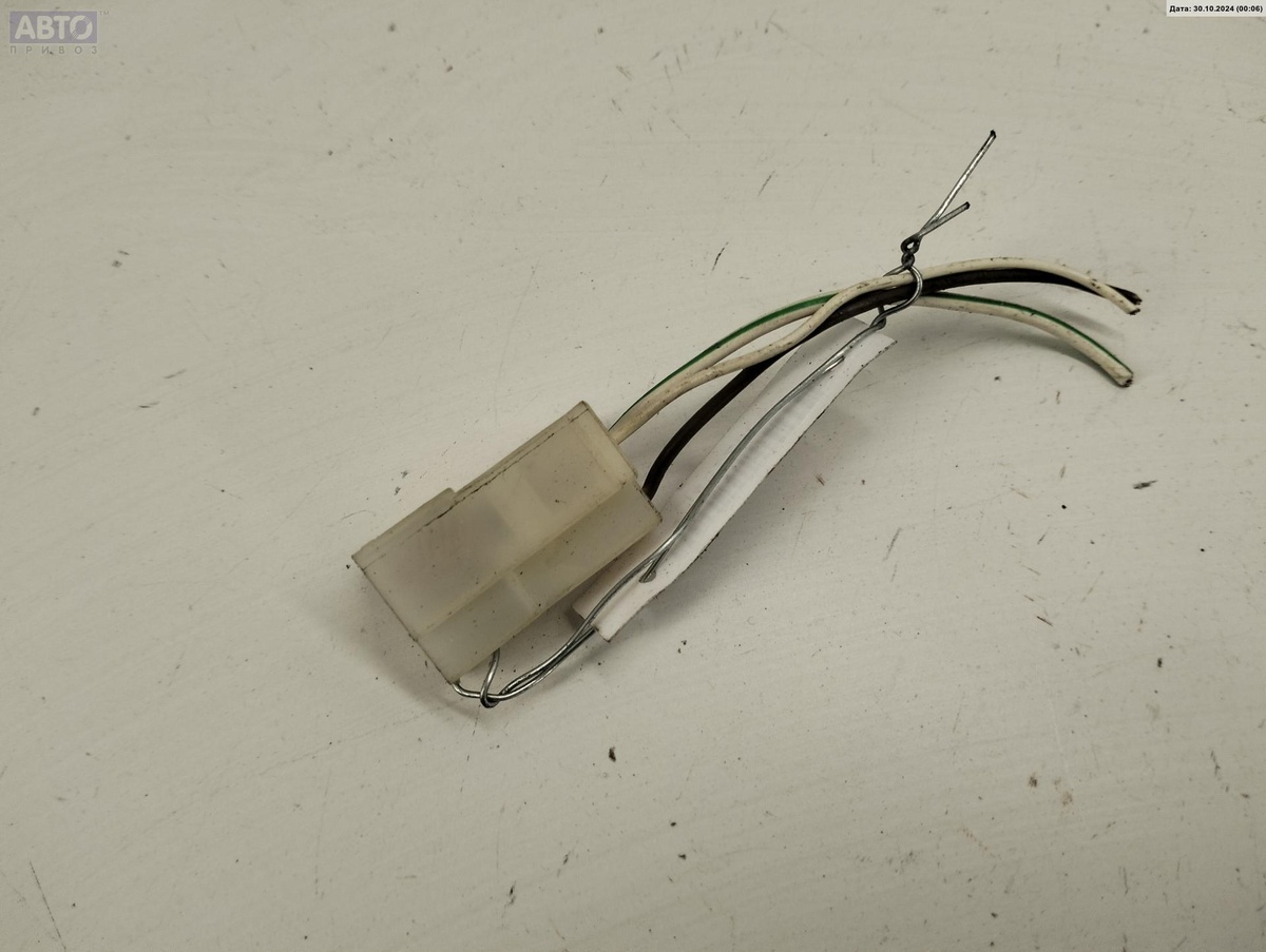 Разъем AUX / USB к Volkswagen Passat 1995