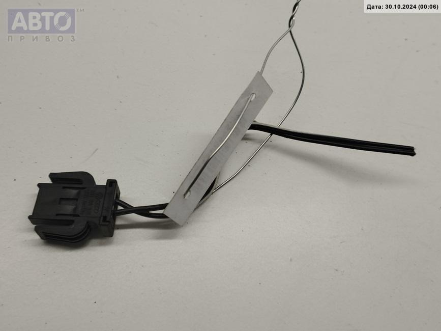 Разъем AUX / USB к Audi A4 1997