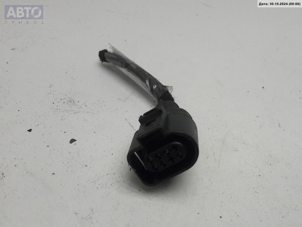 Разъем AUX / USB к Volkswagen Touran 2004