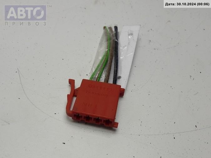 Разъем AUX / USB к Volkswagen Golf 1992