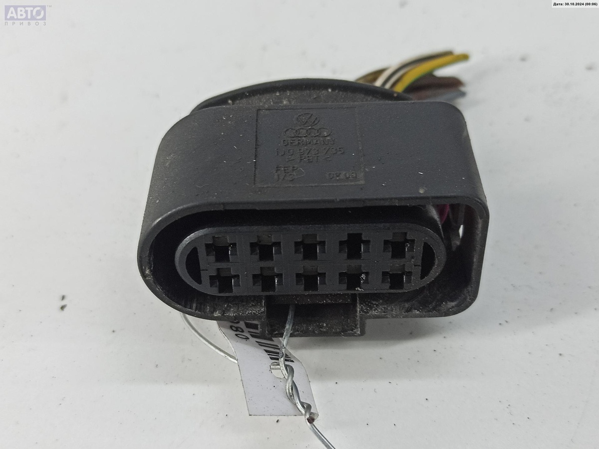 Разъем AUX / USB к Audi A6 2000