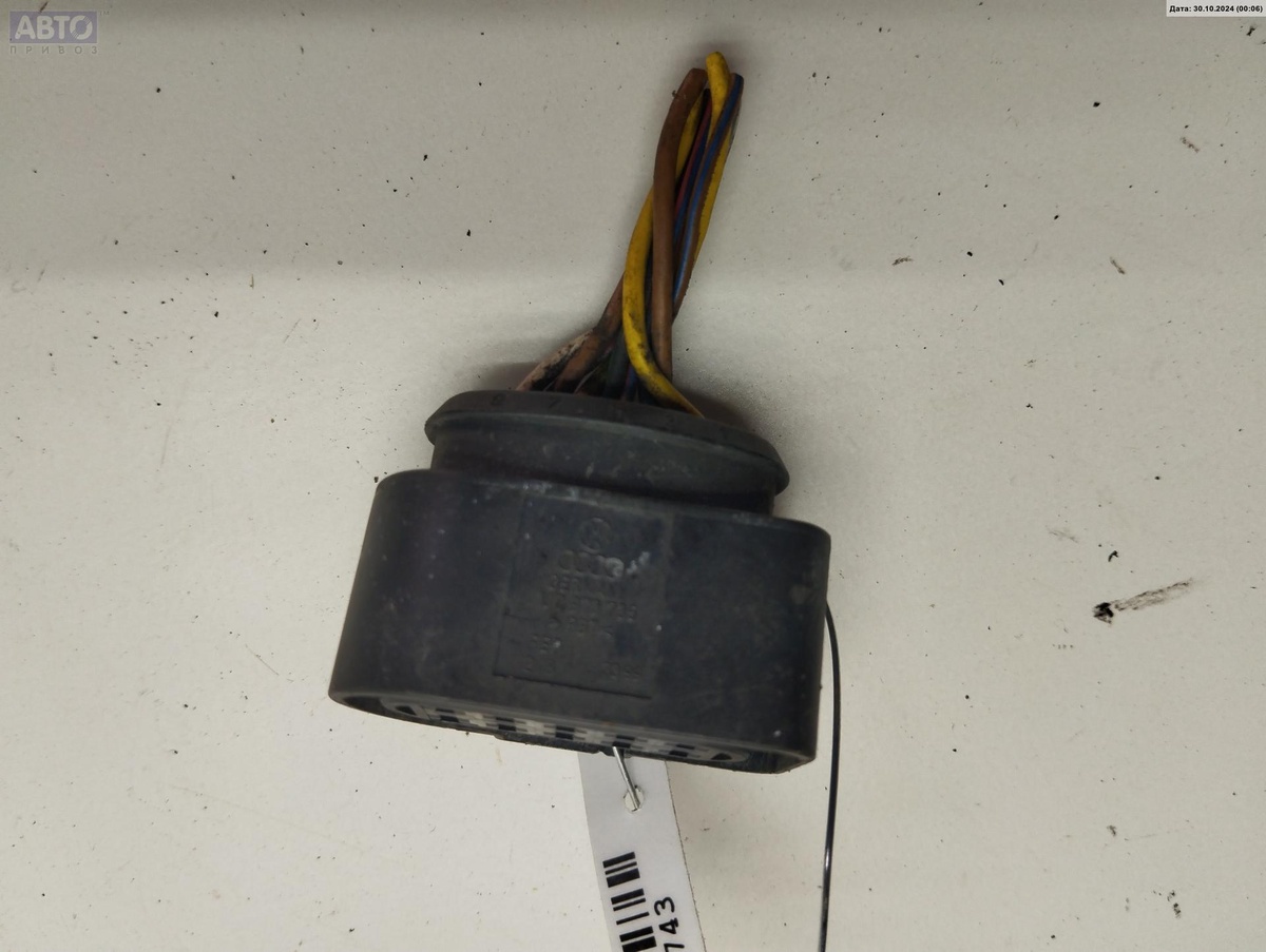 Разъем AUX / USB к Volkswagen Sharan 2001