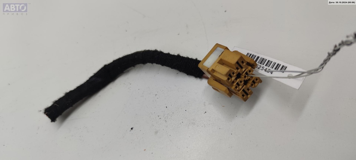 Разъем AUX / USB к Audi A6 2005