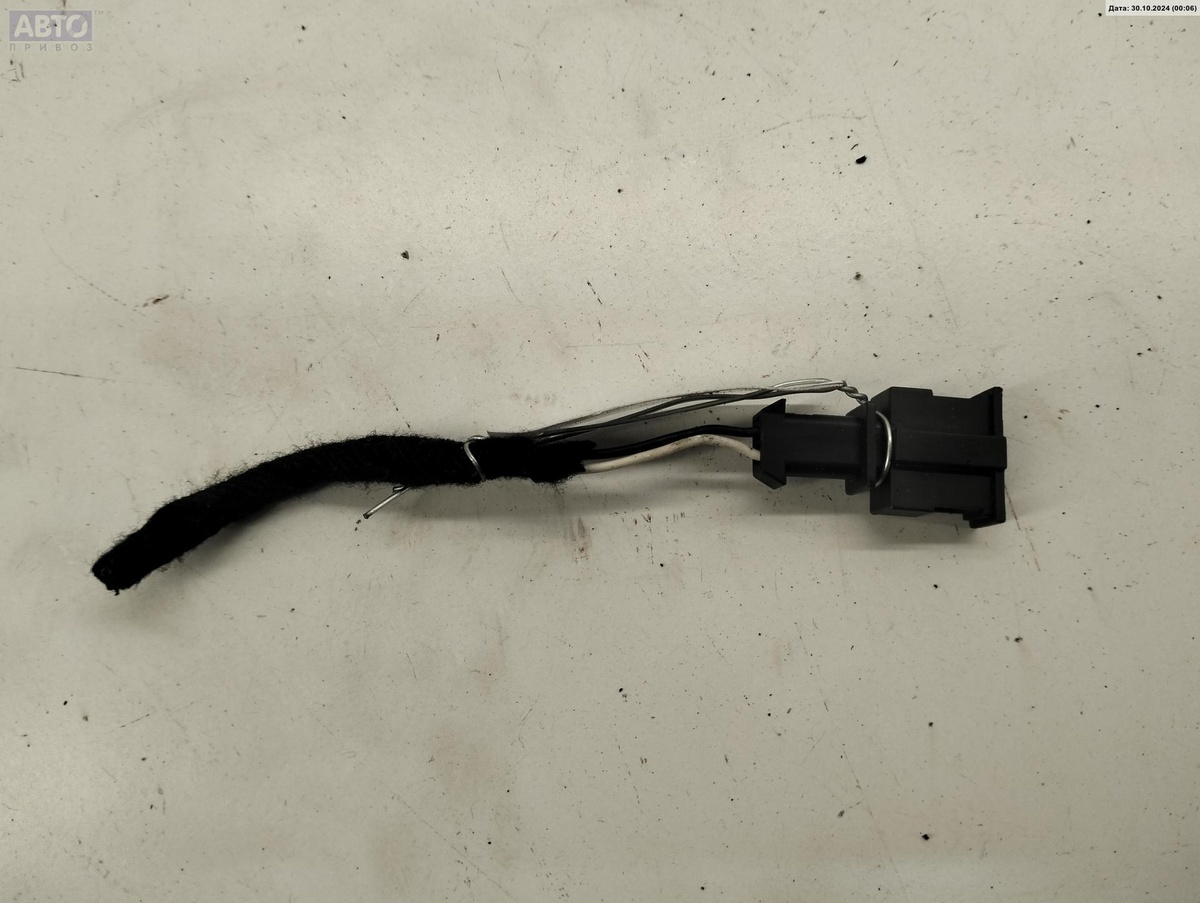 Разъем AUX / USB к Volkswagen Passat 1998