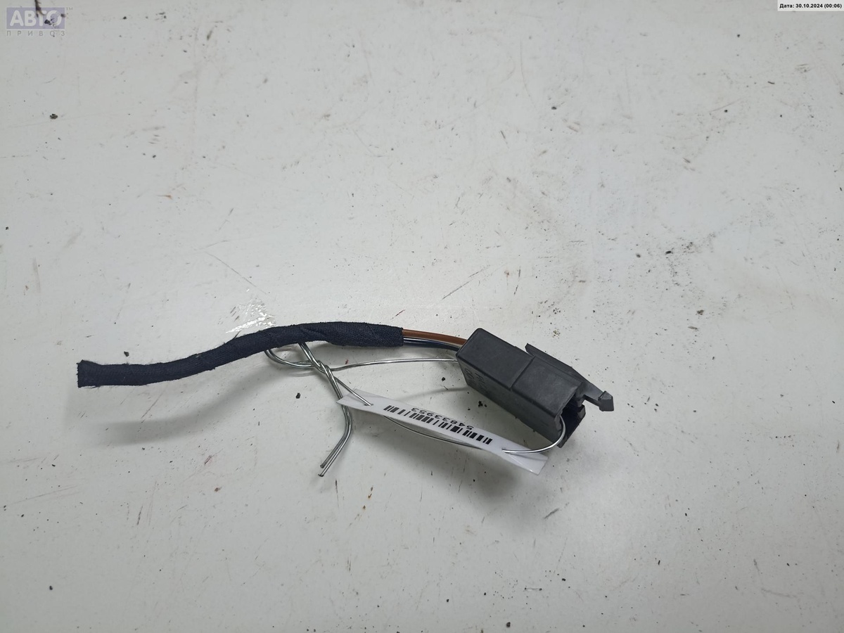 Разъем AUX / USB к Opel Omega 2000