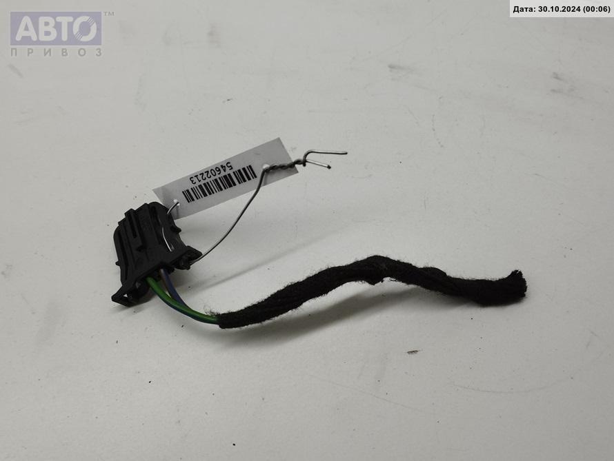 Разъем AUX / USB к Audi A4 2003