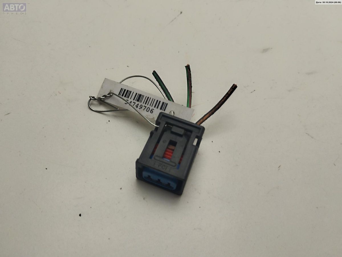 Разъем AUX / USB к Ford C-MAX 2006