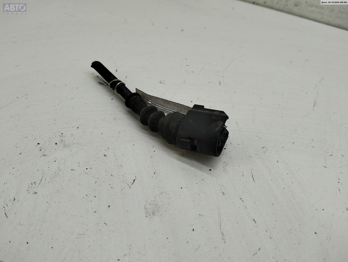 Разъем AUX / USB к Volkswagen Golf 2009
