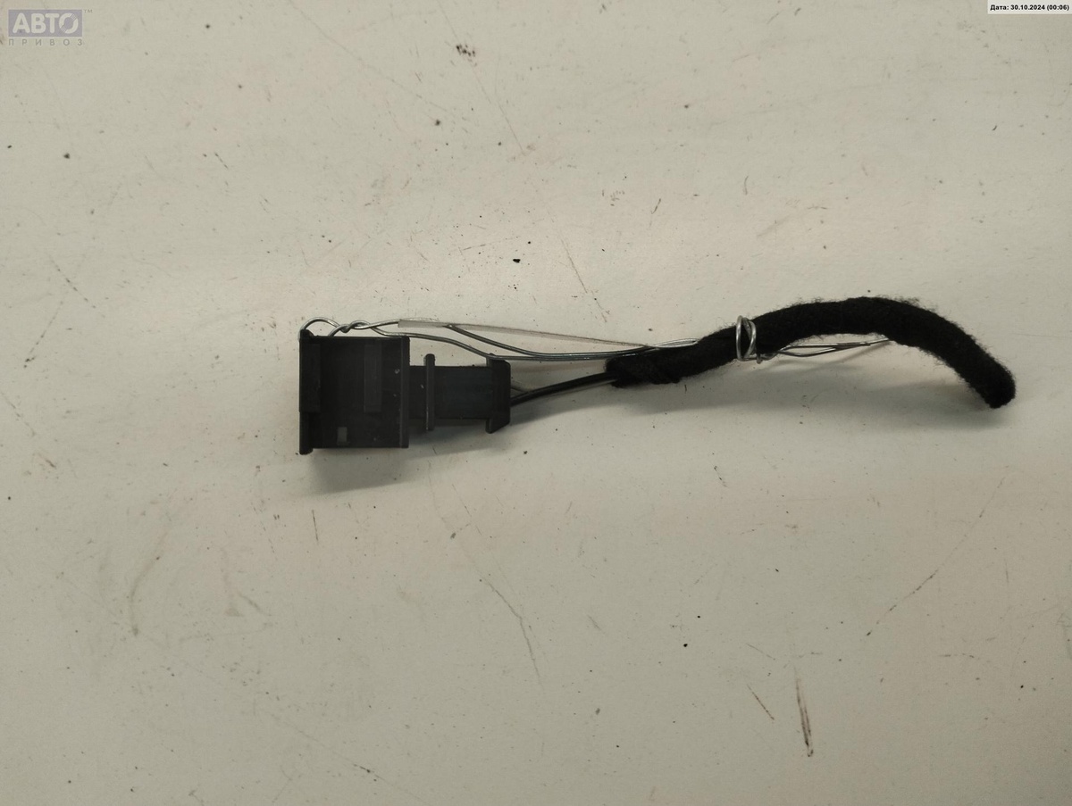 Разъем AUX / USB к Volkswagen Golf 1999