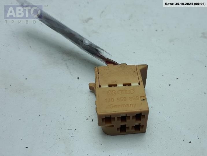 Разъем AUX / USB к Porsche Cayenne 2003