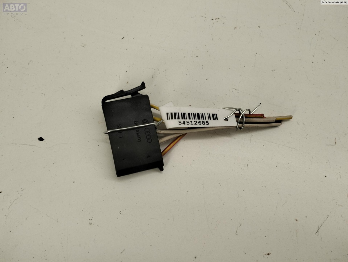 Разъем AUX / USB к Volkswagen Golf 1994