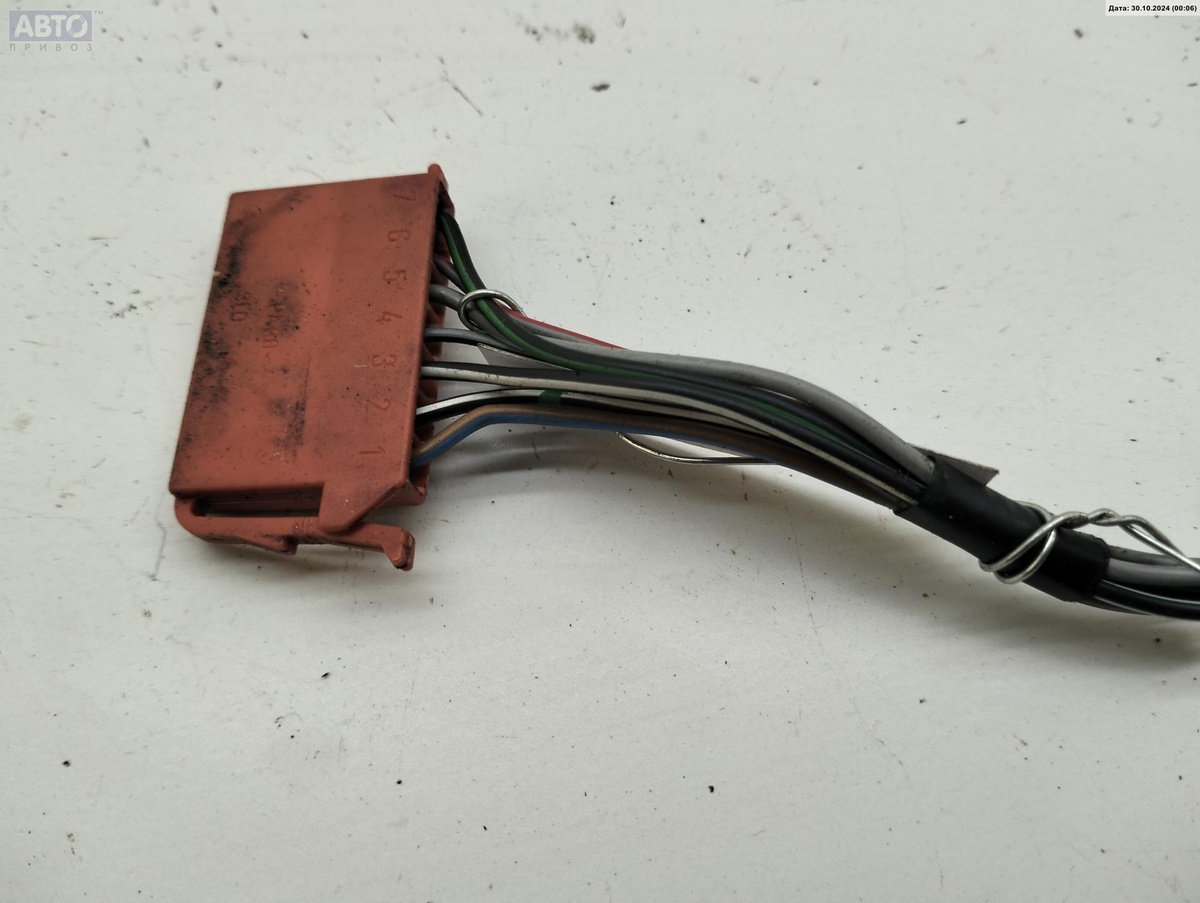 Разъем AUX / USB к Volkswagen Caddy 1999