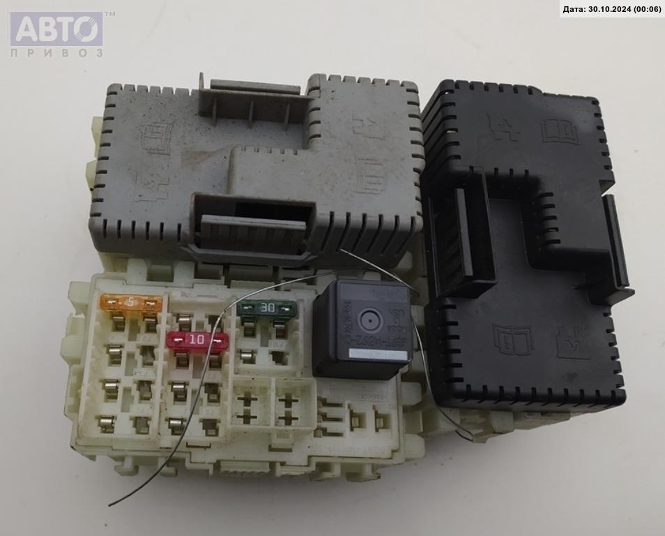 Короб предохранителей к Ford Galaxy 2007