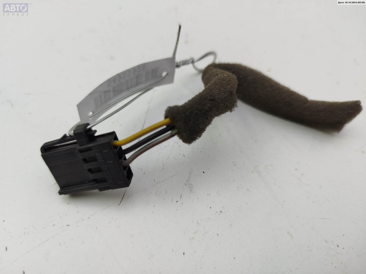 Разъем AUX / USB к Opel Astra 2010