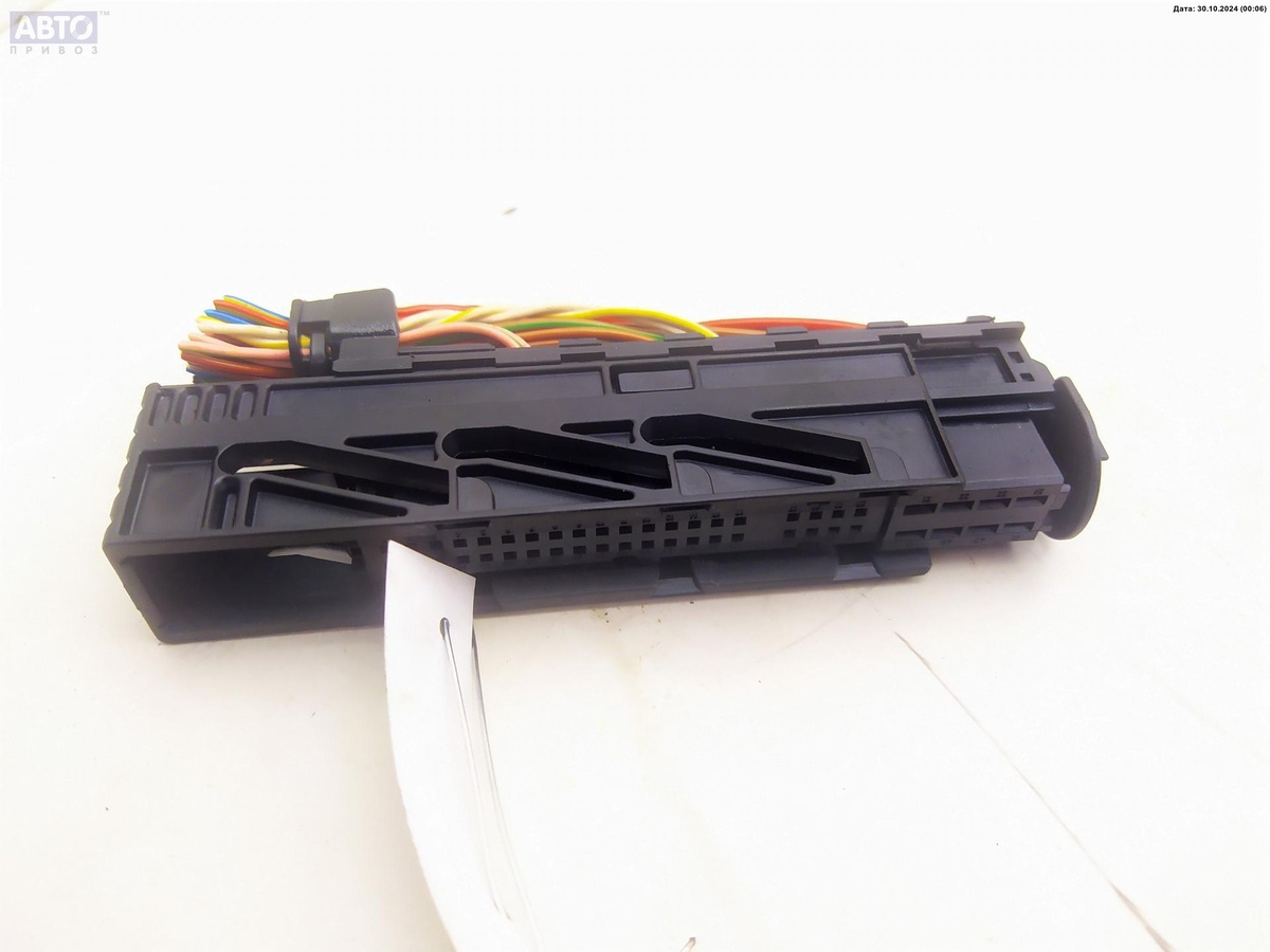 Разъем AUX / USB к Mercedes-Benz E-klasse 2000
