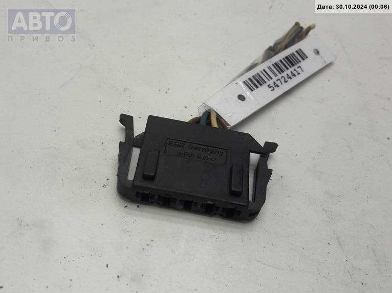 Разъем AUX / USB к Volkswagen Golf 1996