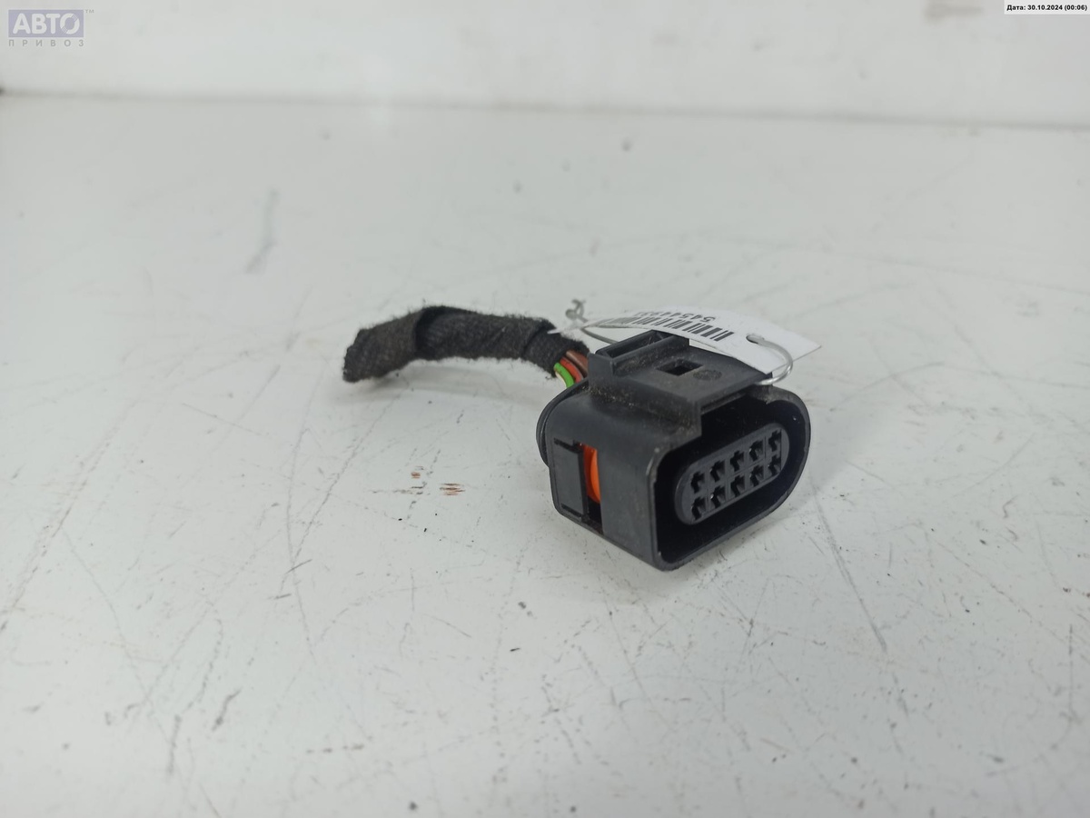 Разъем AUX / USB к Audi A6 2004