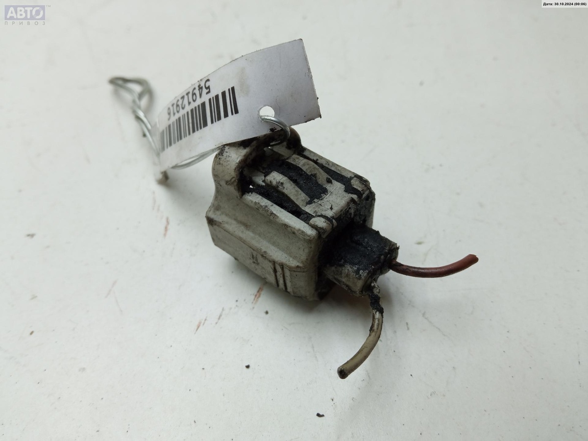 Разъем AUX / USB к Toyota RAV 4 2006