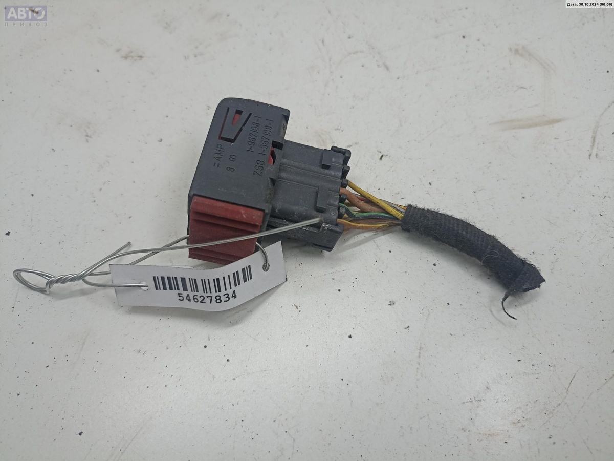Разъем AUX / USB к Opel Corsa 2000