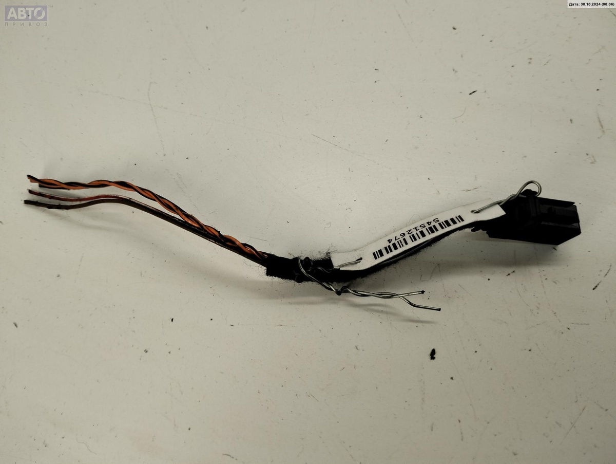 Разъем AUX / USB к Volkswagen Passat 2000