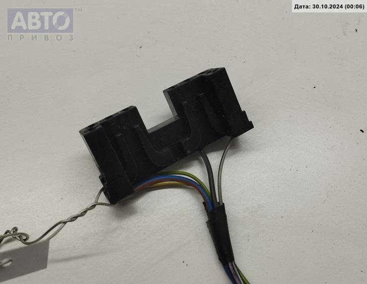 Разъем AUX / USB к Audi A6 2000