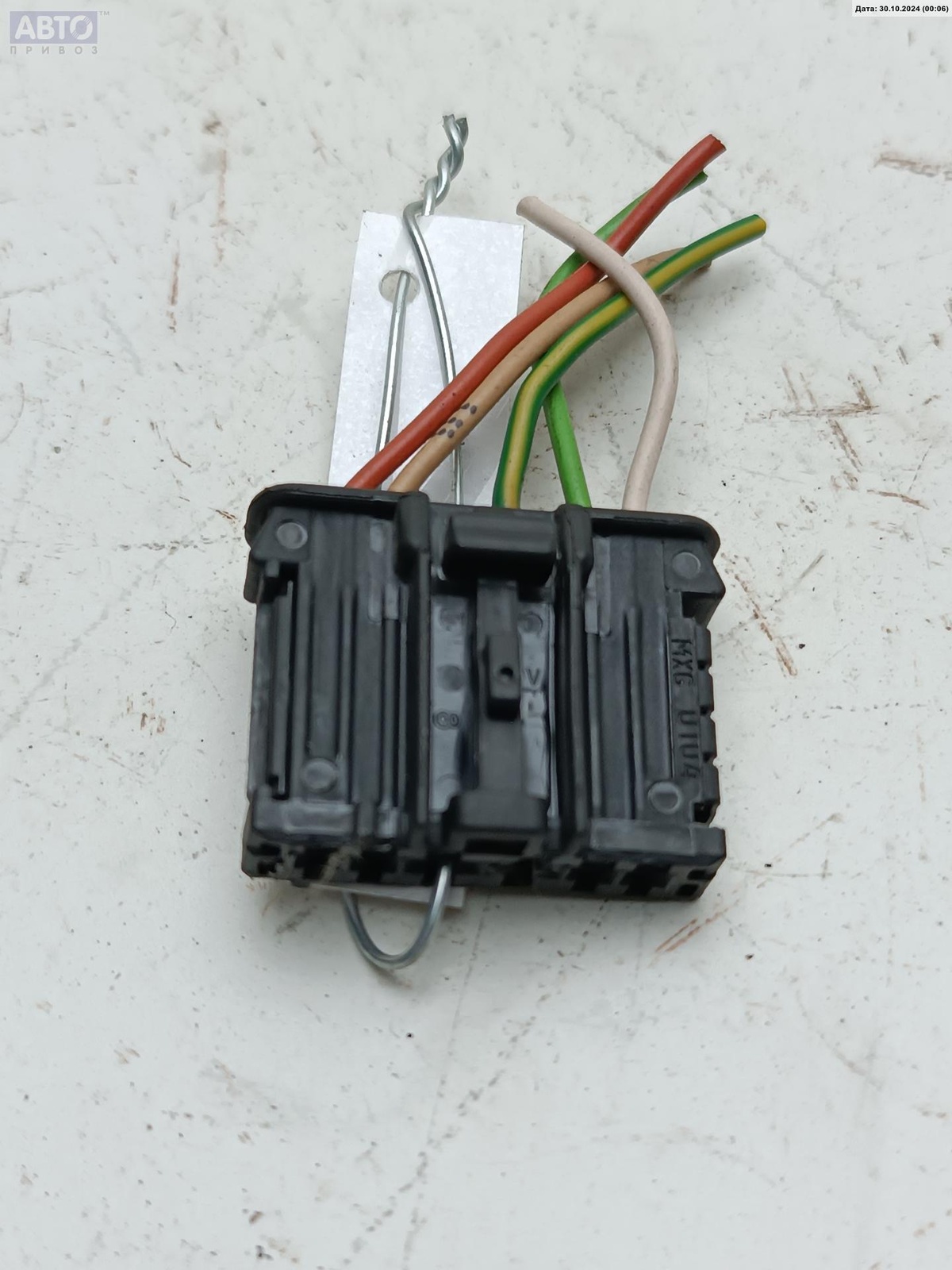 Разъем AUX / USB к Peugeot 206 2006