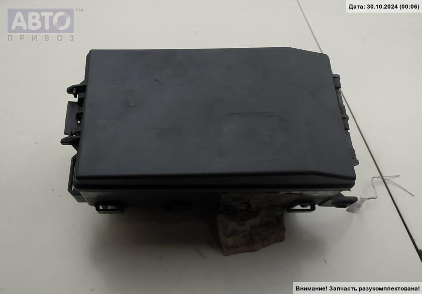 Короб предохранителей к Ford Focus 2003