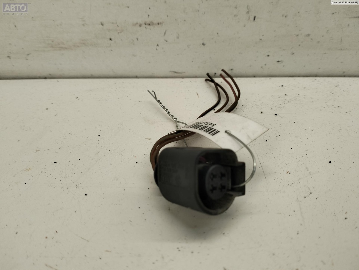 Разъем AUX / USB к Volkswagen Passat 2001