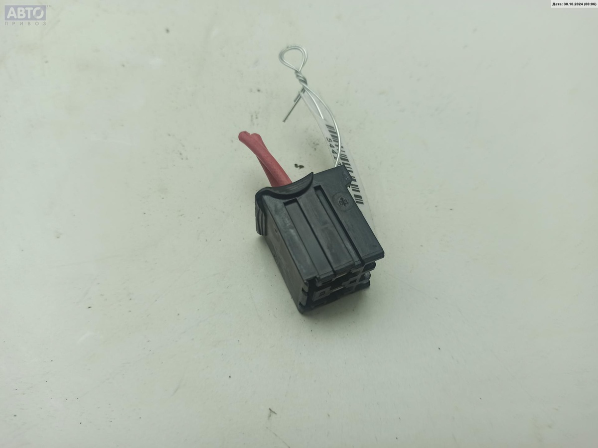 Разъем AUX / USB к Renault Laguna 2003