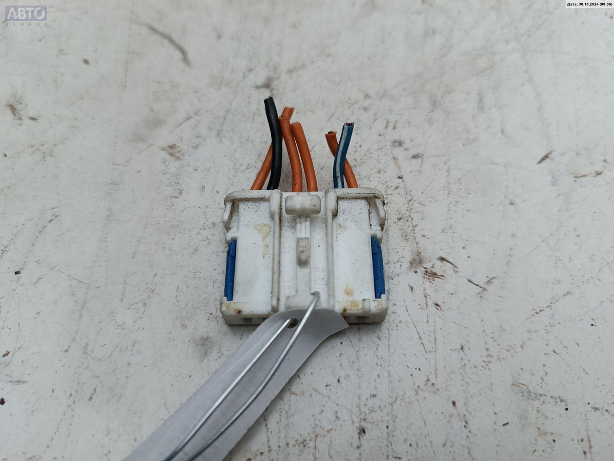 Разъем AUX / USB к Citroen Xsara Picasso 2003