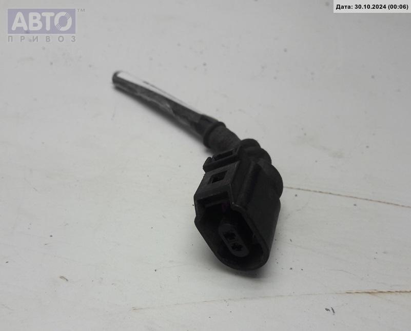 Разъем AUX / USB к Volkswagen Jetta 2005