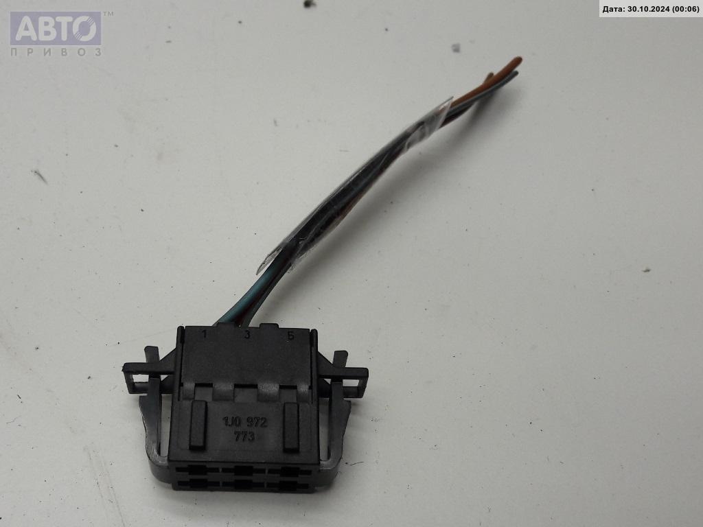 Разъем AUX / USB к Skoda Octavia 1998
