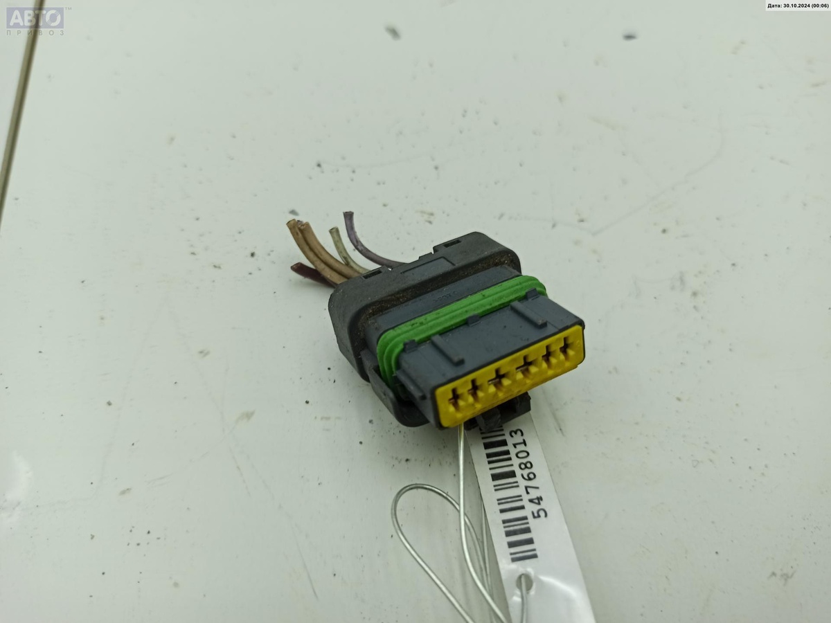 Разъем AUX / USB к Renault Scenic 2002