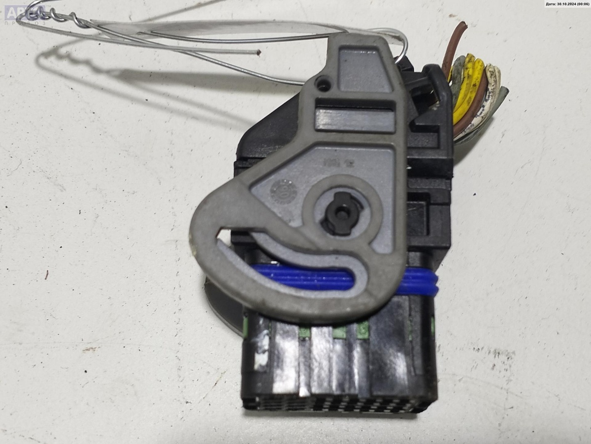 Разъем AUX / USB к Peugeot 407 2006