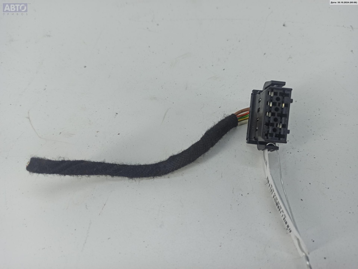 Разъем AUX / USB к Audi A6 2004