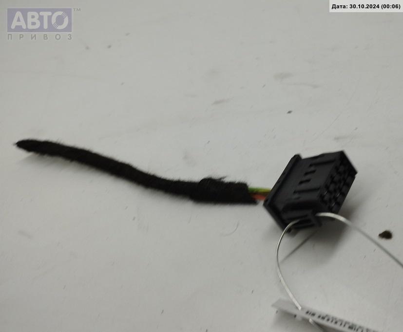 Разъем AUX / USB к Audi A6 2002
