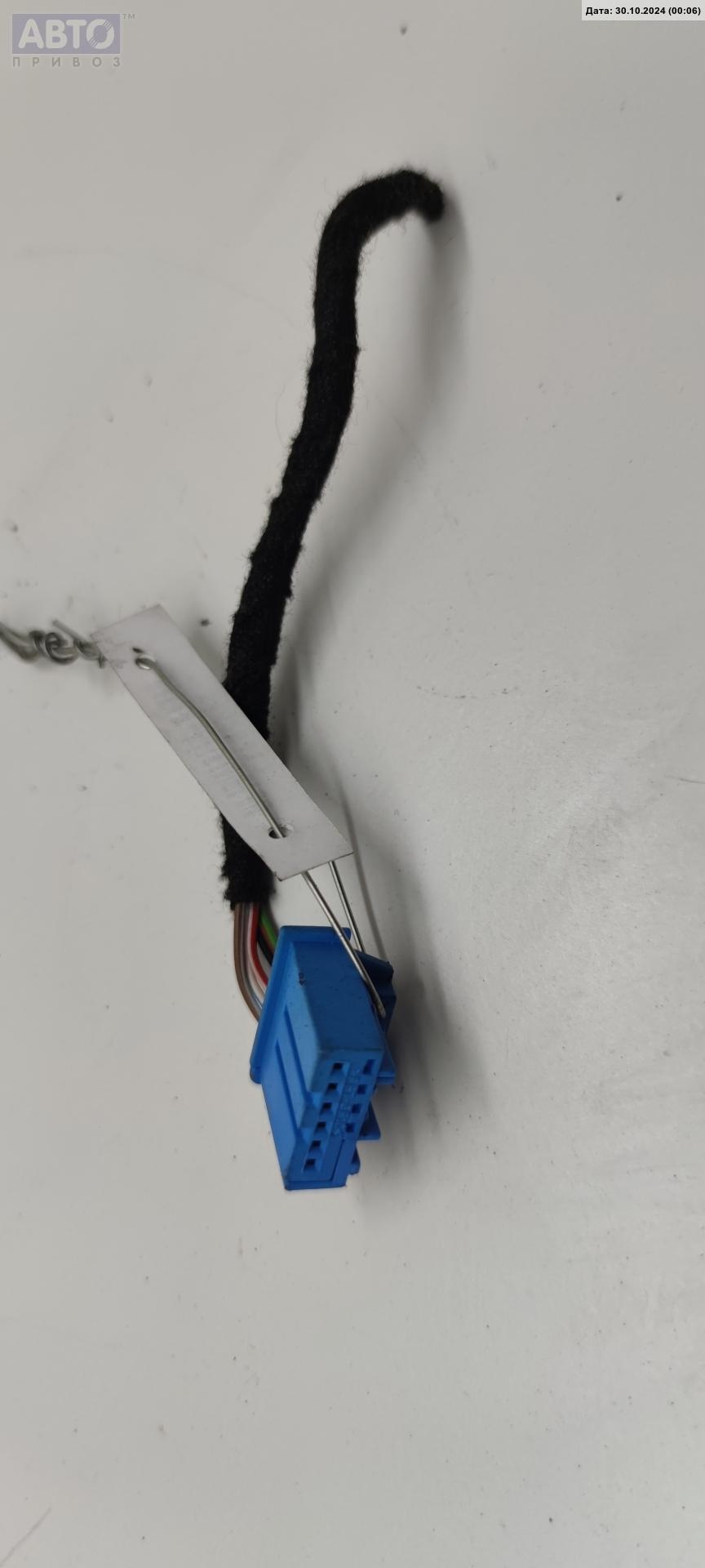 Разъем AUX / USB к Audi A6 2005