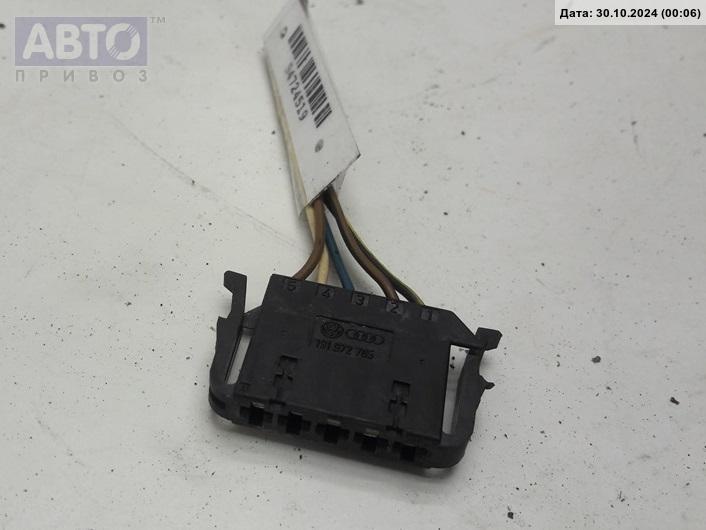 Разъем AUX / USB к Volkswagen Golf 1996