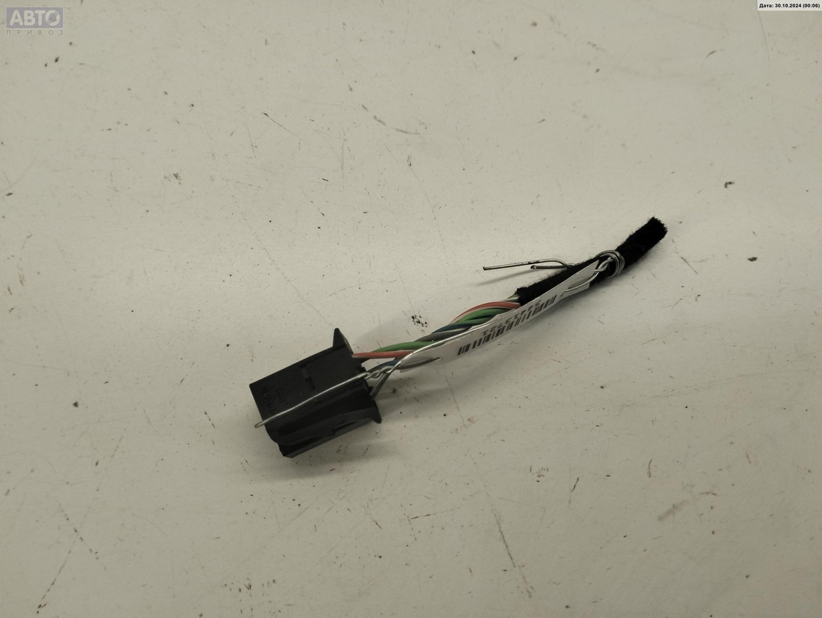 Разъем AUX / USB к Volkswagen Passat 2001