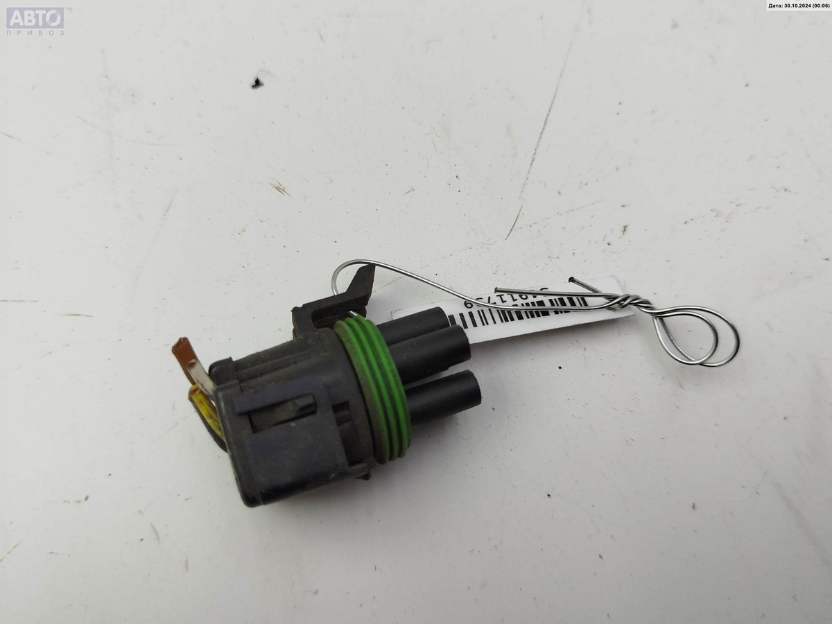 Разъем AUX / USB к Opel Omega 1996