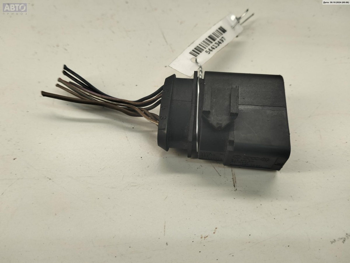 Разъем AUX / USB к Volkswagen Passat 2001