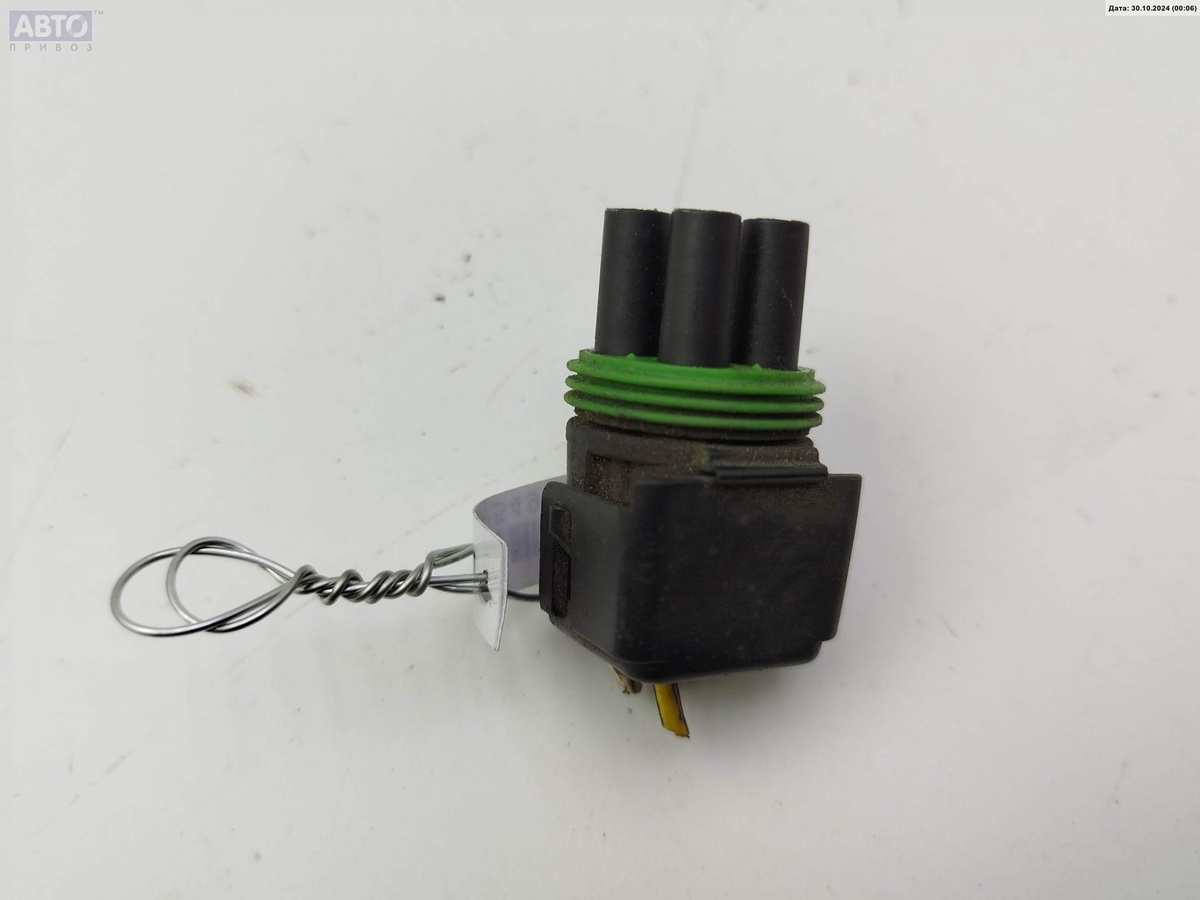 Разъем AUX / USB к Opel Omega 1996
