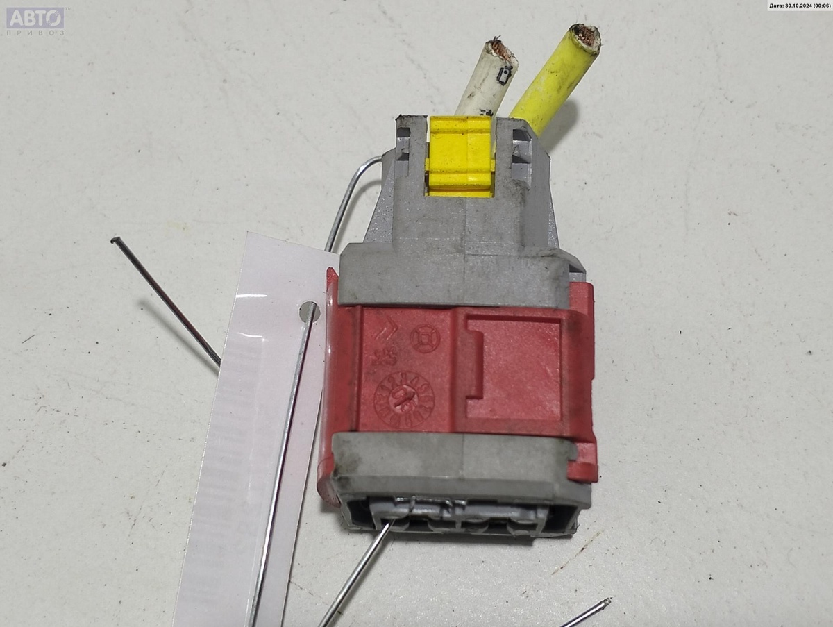 Разъем AUX / USB к Peugeot 407 2005