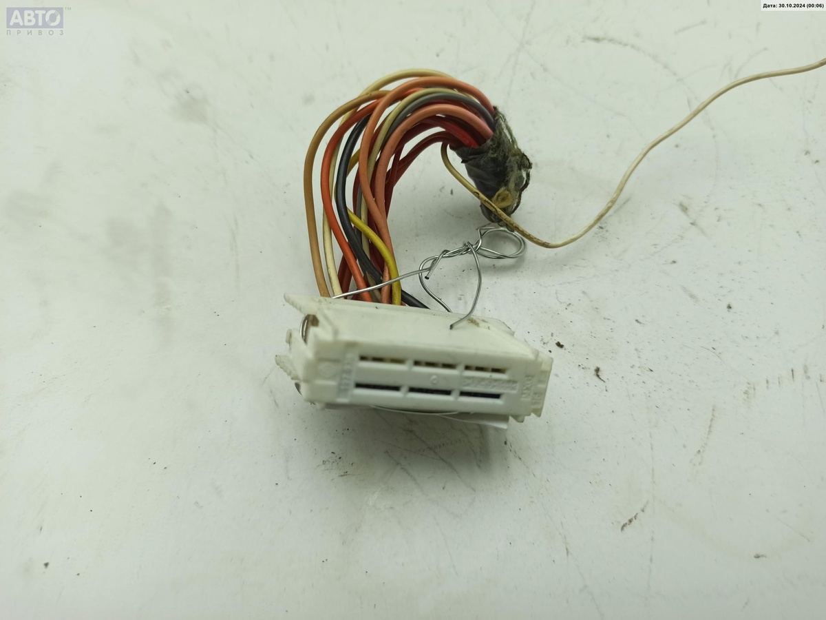 Разъем AUX / USB к Dacia Sandero 2009