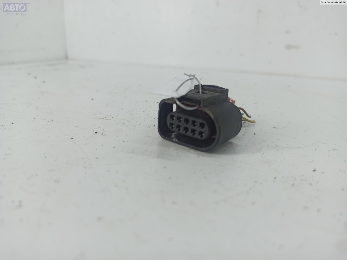 Разъем AUX / USB к Audi A6 1999