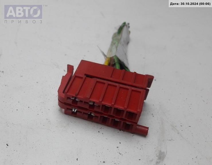 Разъем AUX / USB к Volkswagen Passat 1995