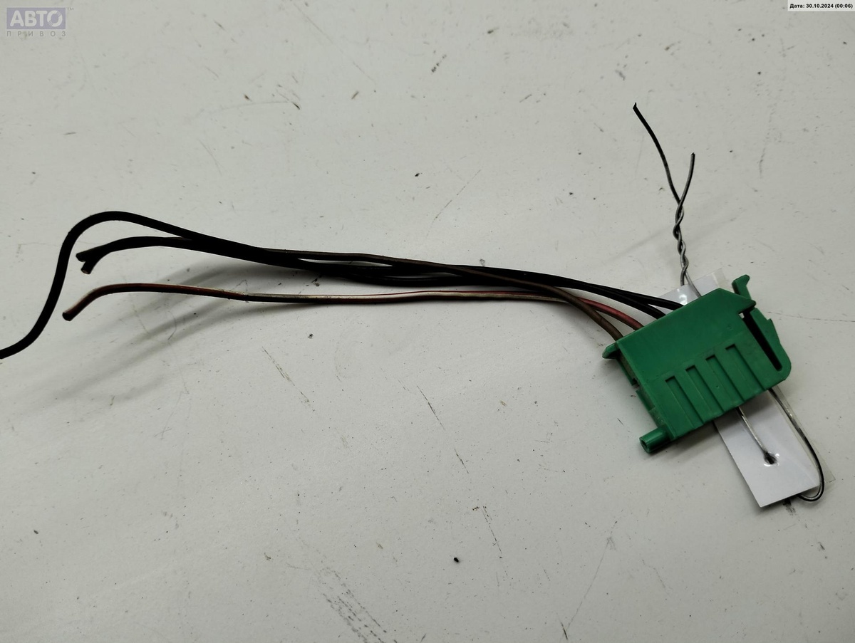 Разъем AUX / USB к Volkswagen Passat 1996
